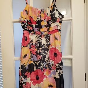 Sleeveless just above knee length floral dress